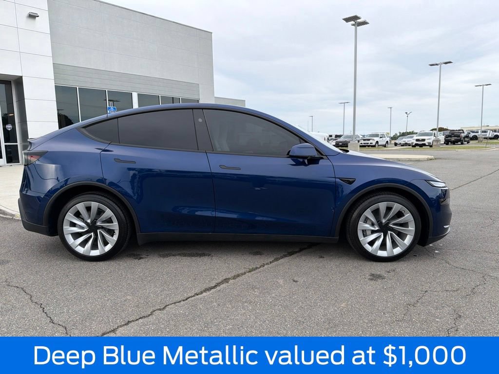 Used 2026 Tesla Model Y Long Range RWD image 2
