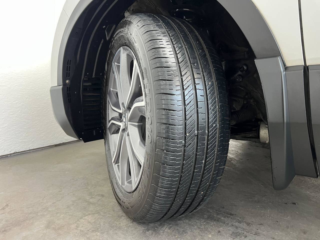 Used 2020 Honda CR-V Touring image 32