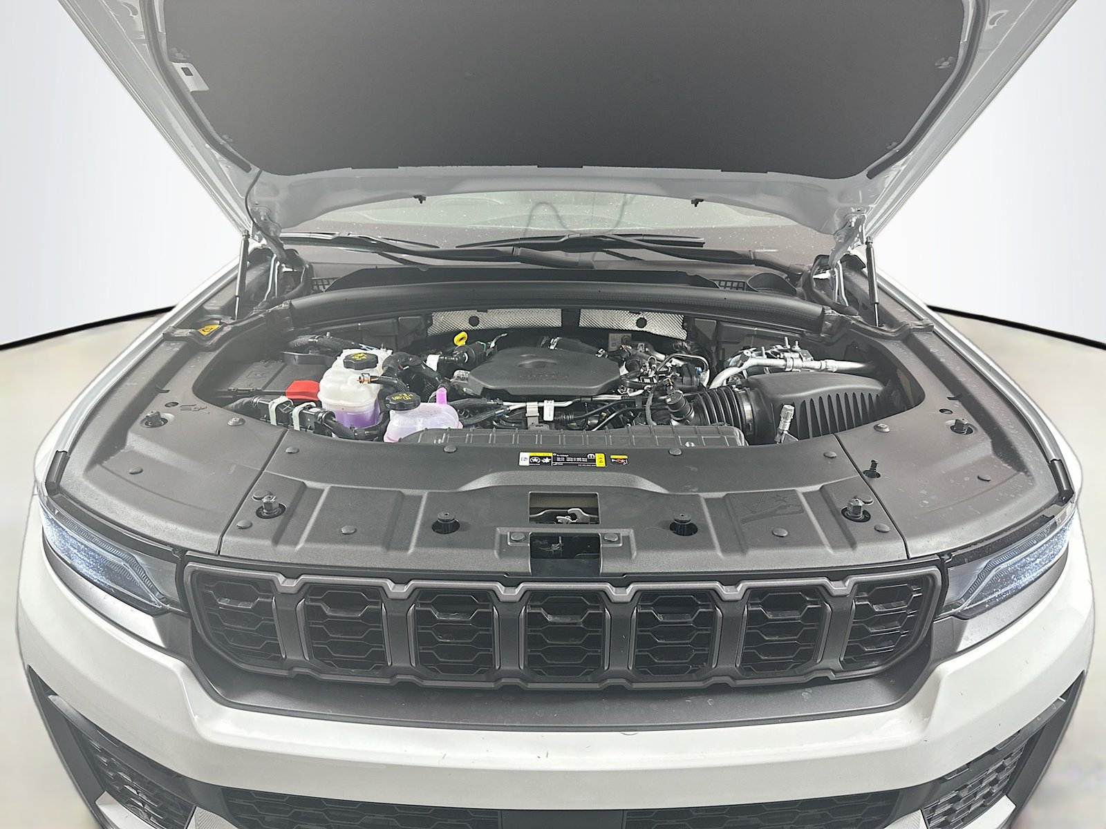 New 2026 Jeep Grand Cherokee L 4WD image 32