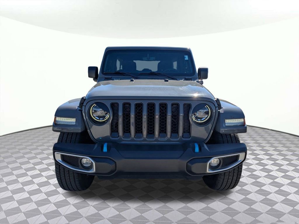 Used 2022 Jeep Wrangler Unlimited Sahara w/ Cold Weather Group image 8