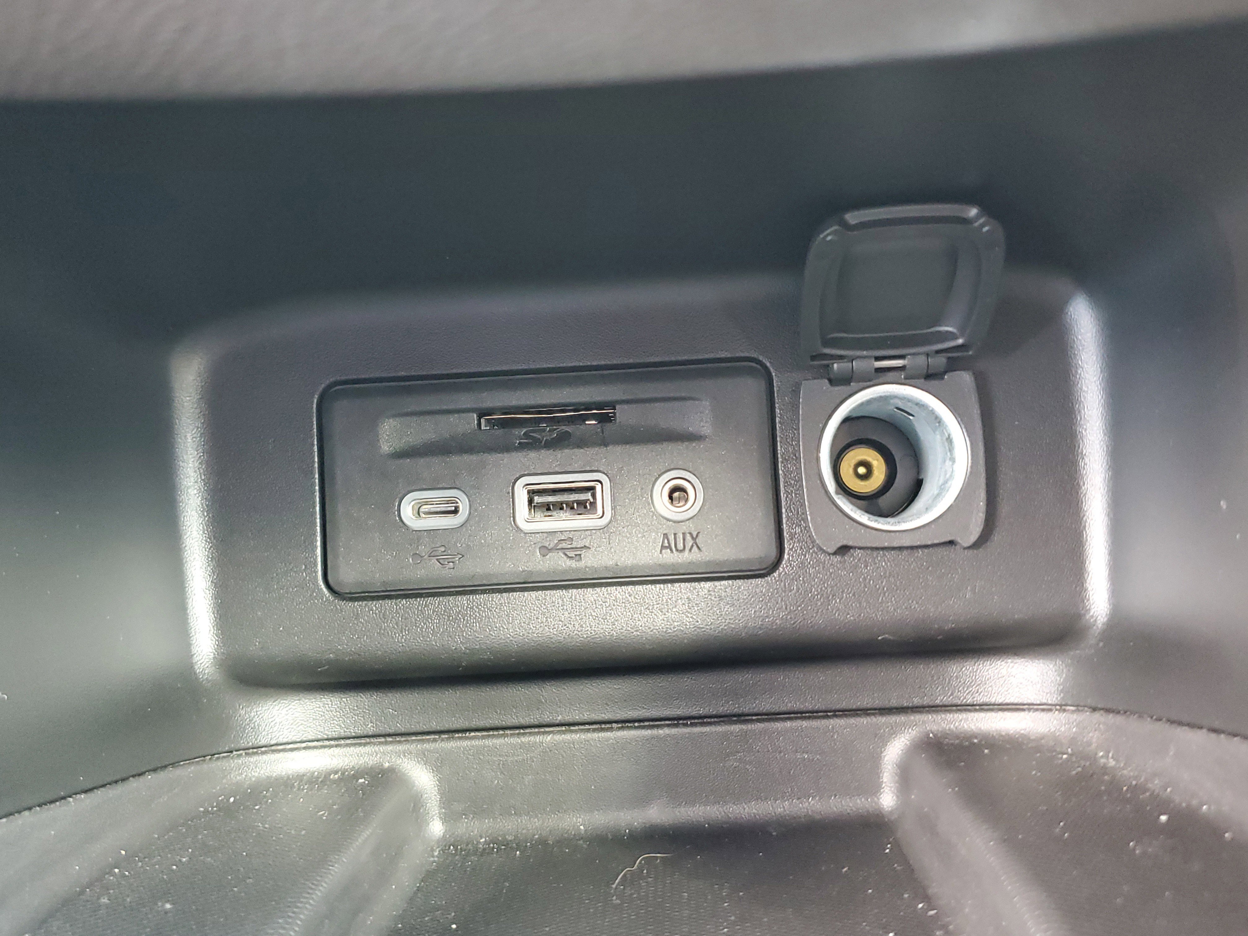 Used 2022 Chevrolet Equinox Premier image 26