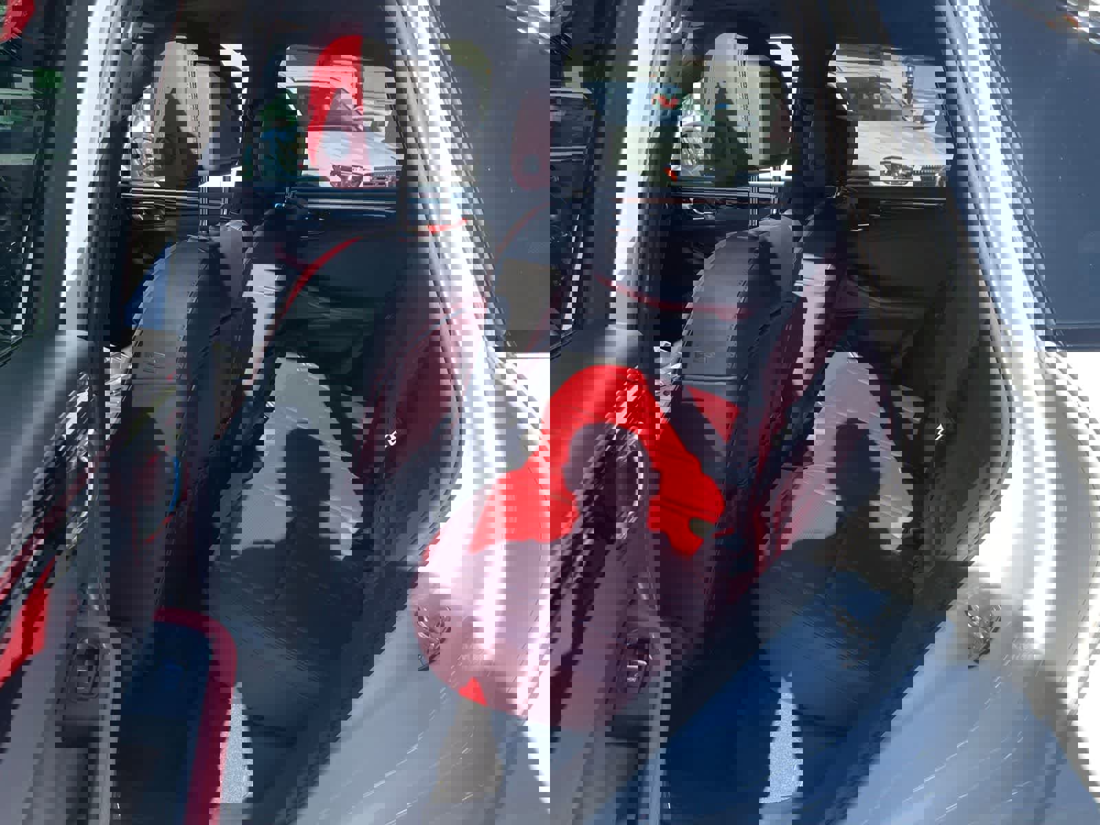 Used 2024 Porsche Macan image 32