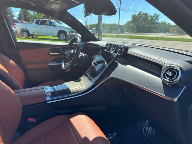 Certified 2025 Mercedes-Benz GLC 300 4MATIC image 26