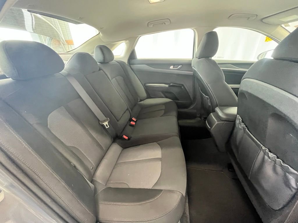 Used 2022 Kia K5 LXS image 26