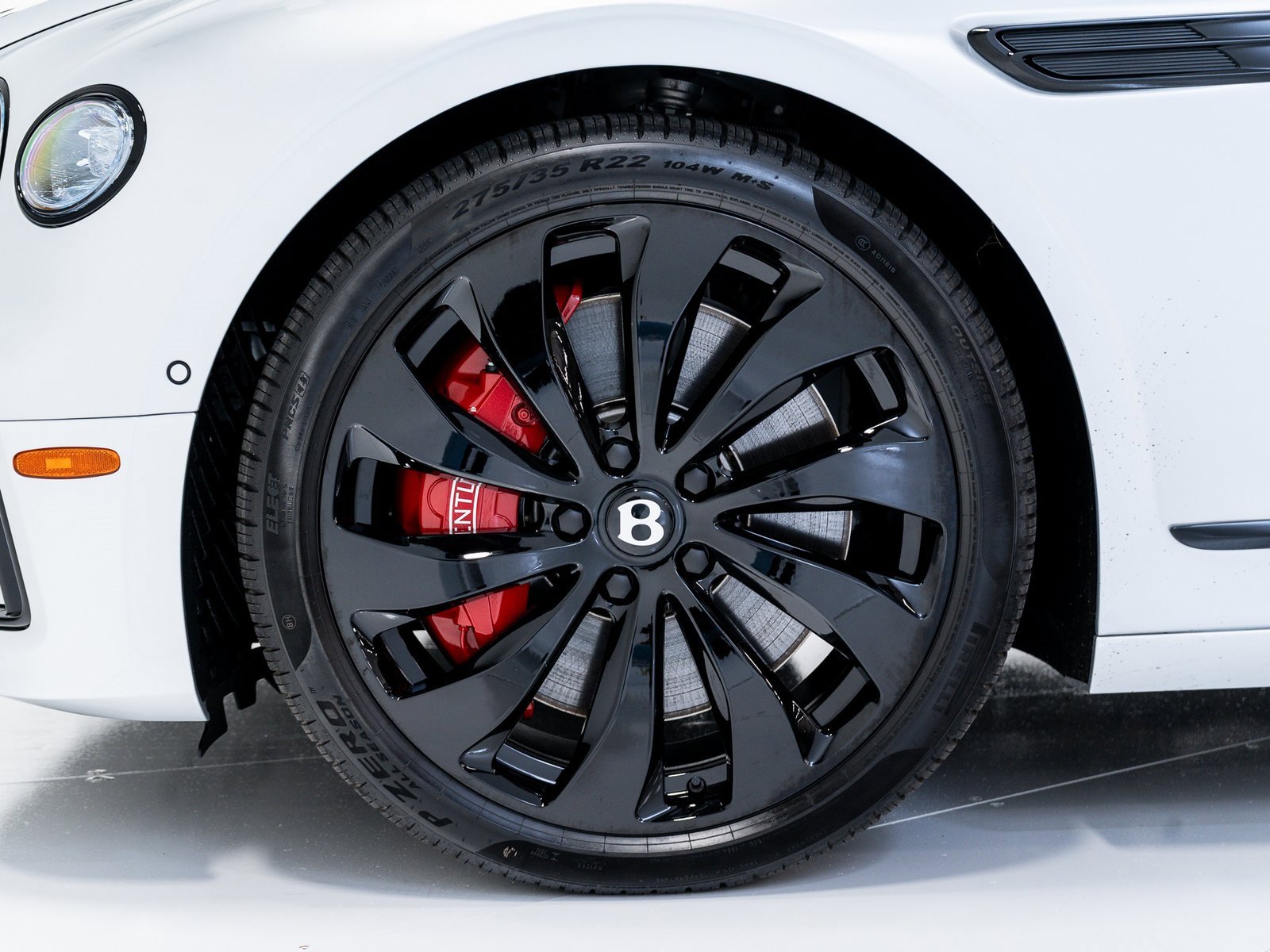 New 2025 Bentley Flying Spur Plug-In Hybrid image 44