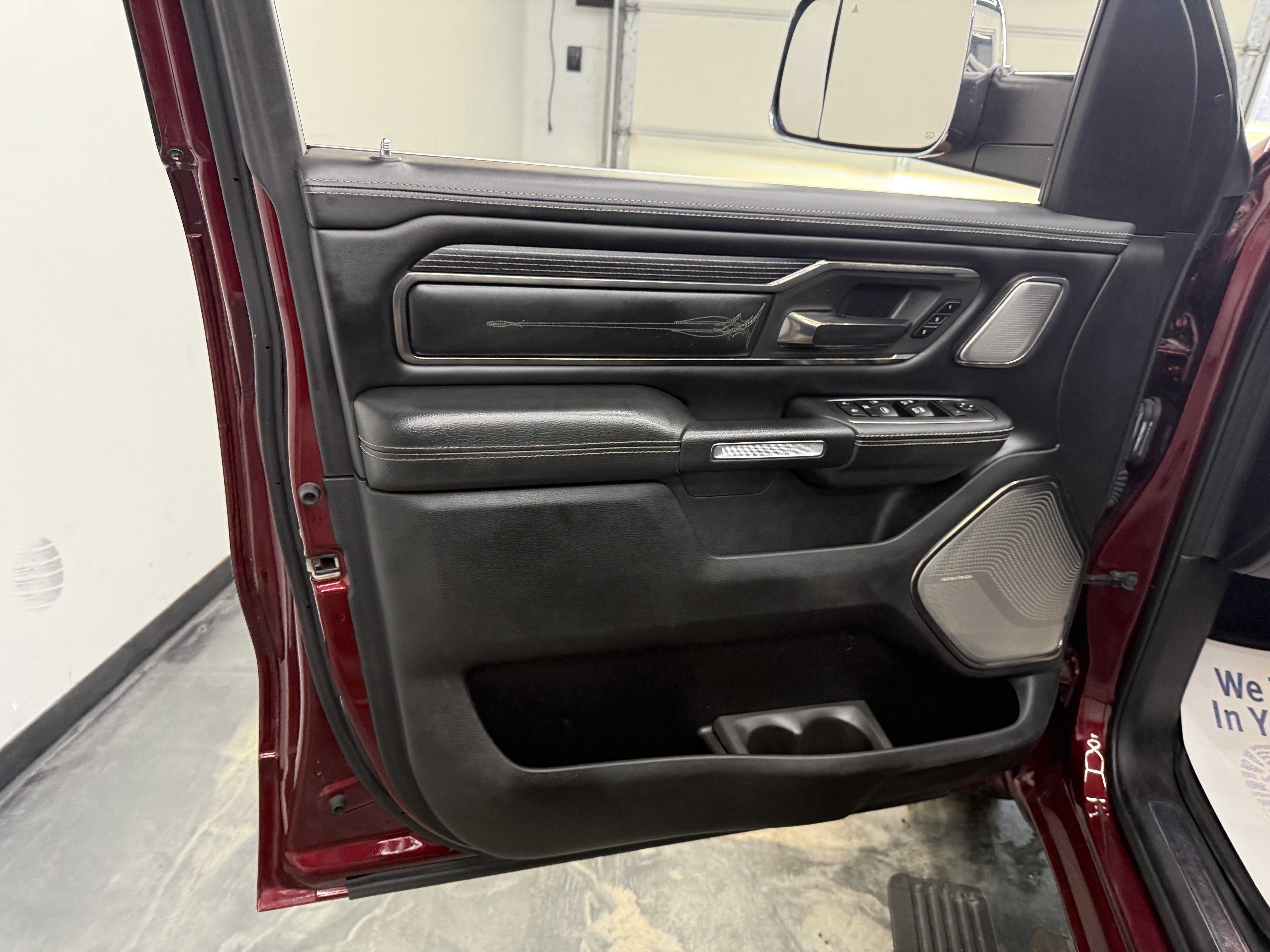 Used 2019 RAM 1500 Limited AWD/4WD image 9