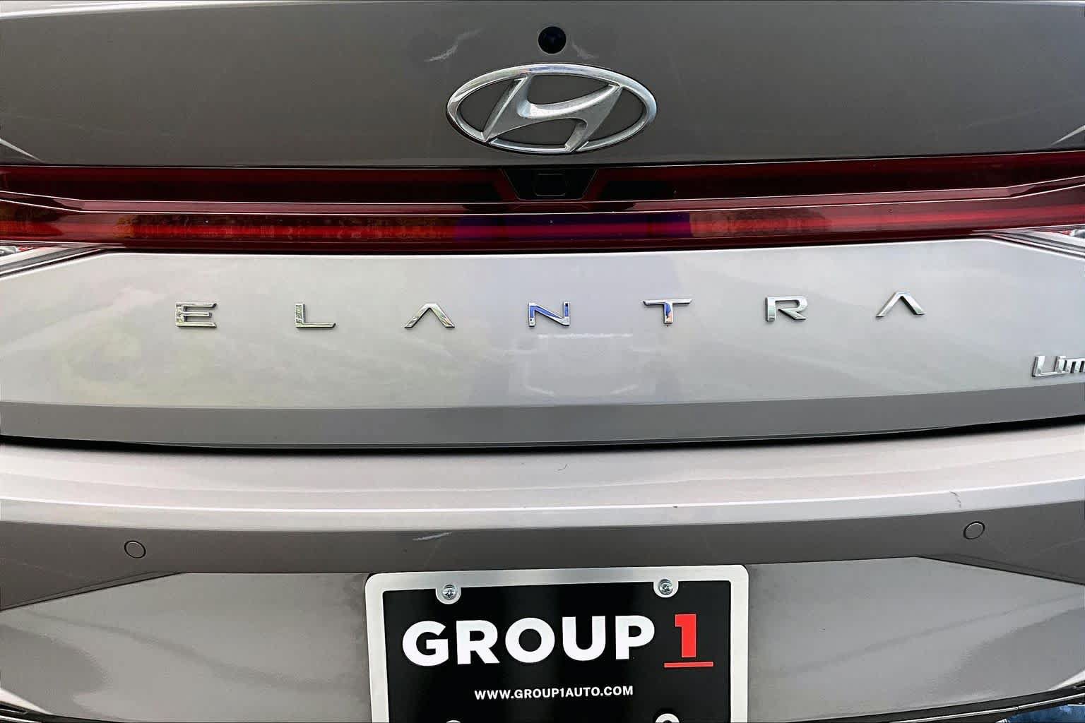 Used 2023 Hyundai Elantra Limited FWD image 33