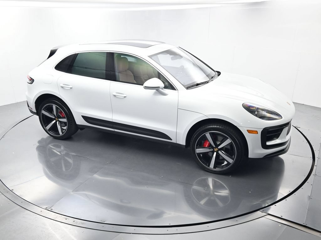 Certified 2026 Porsche Macan S AWD/4WD image 42