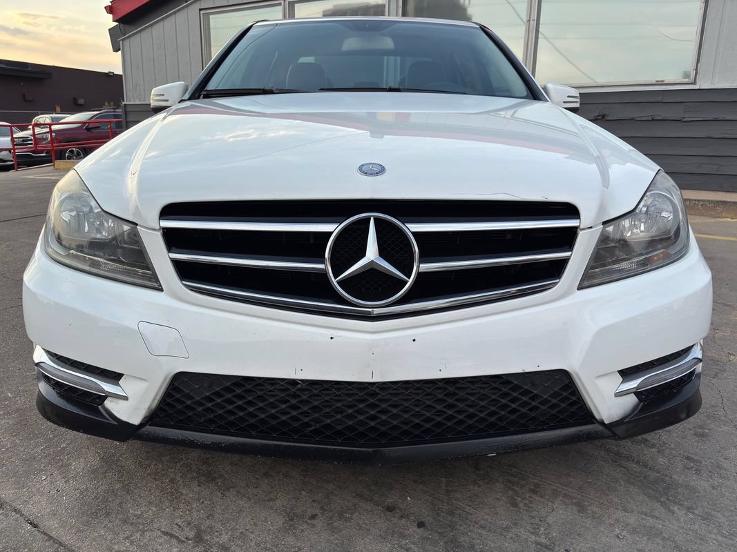 Used 2014 Mercedes-Benz C 250 Sedan image 8