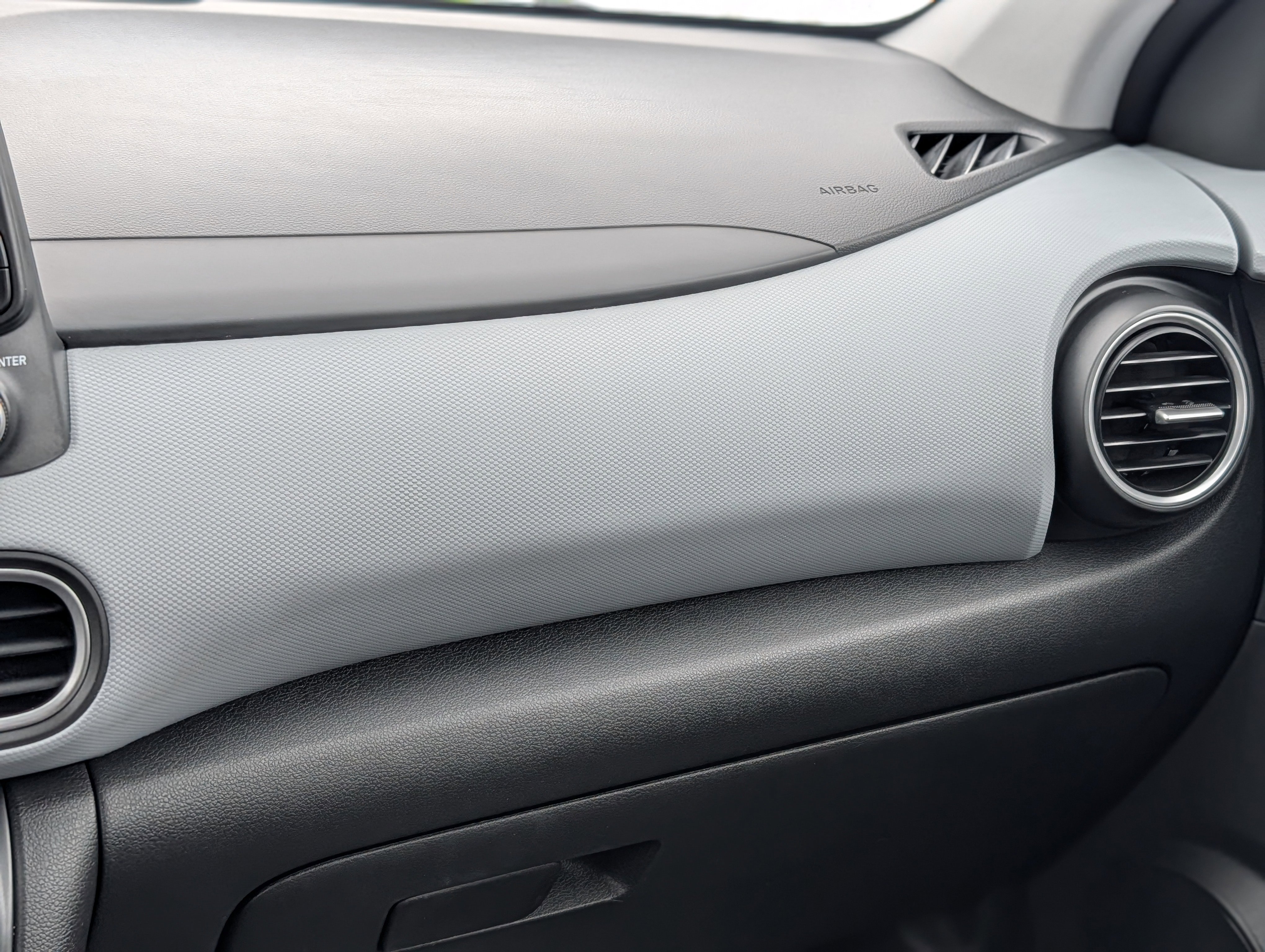 Used 2021 Hyundai Kona SE w/ Cargo Package image 15