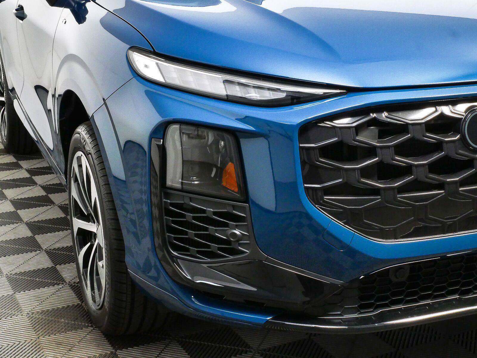 New 2026 Audi Q3 quattro 2.0T AWD/4WD image 14