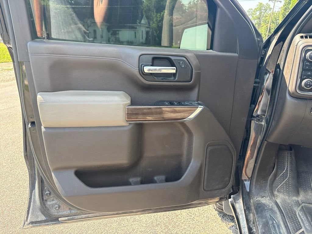 Used 2019 Chevrolet Silverado 1500 LT w/ All-Star Edition AWD/4WD image 13