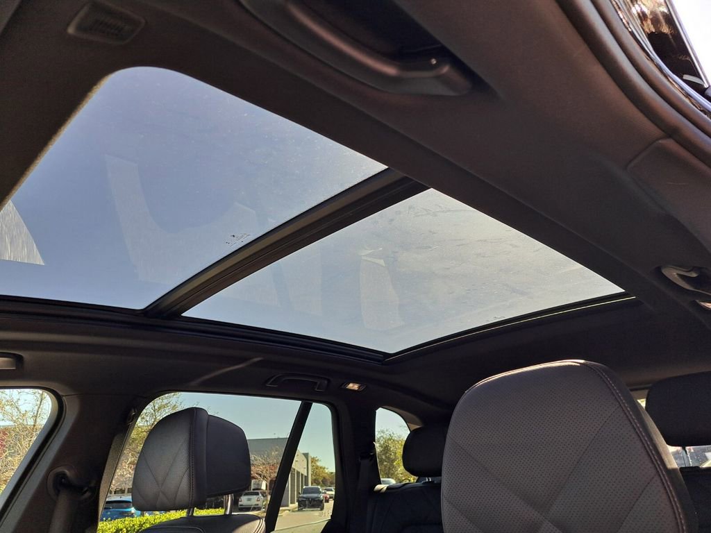 Used 2024 BMW X5 xDrive50e image 29