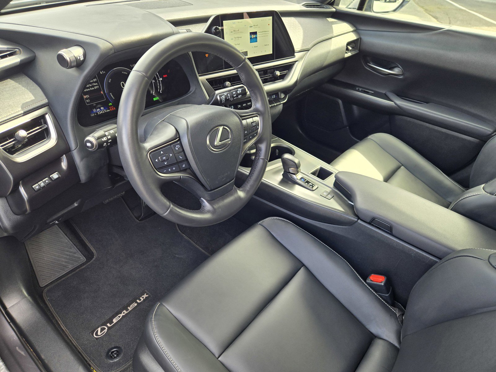 Certified 2025 Lexus UX 300h FWD w/ Accessory Package (Z1) image 10