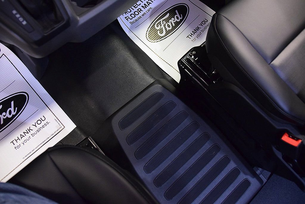 New 2026 Ford Transit 250 148 Medium Roof w/ Load Area Protection Package image 19