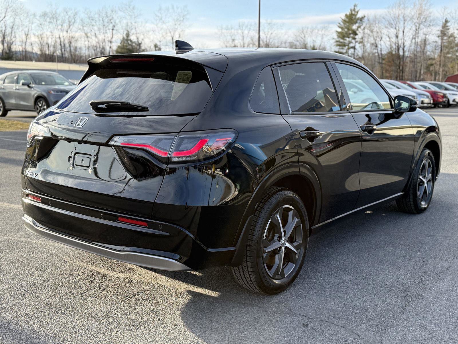 Certified 2024 Honda HR-V EX-L image 5