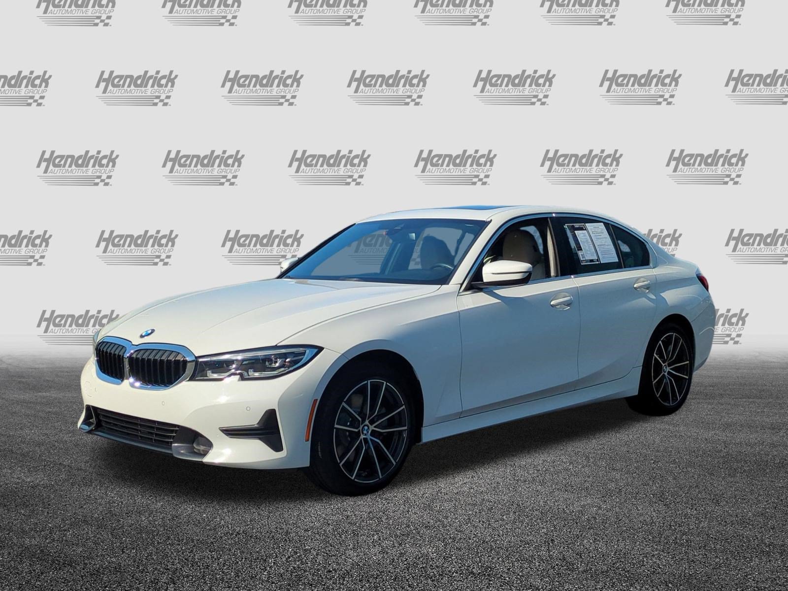 Certified 2022 BMW 330i xDrive Sedan w/ Premium Package 2 AWD/4WD image 5