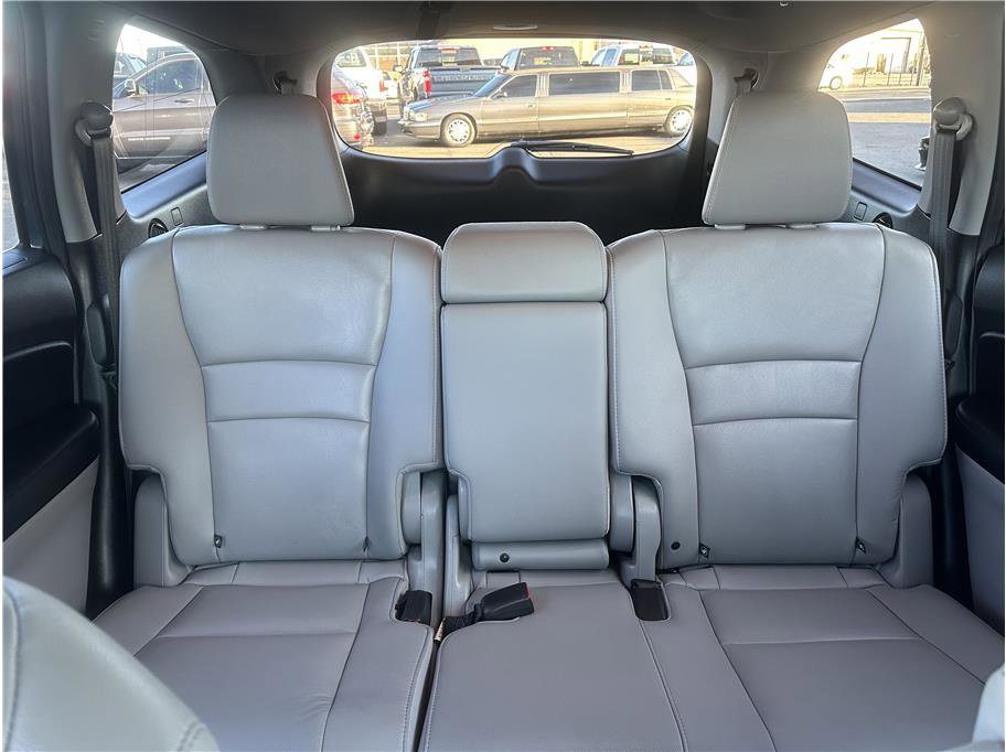 Used 2017 Honda Pilot EX-L image 18