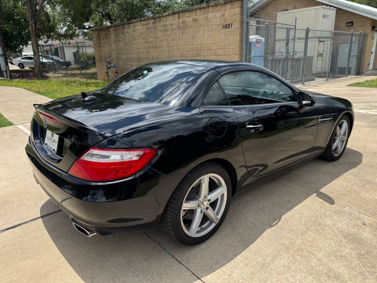 Used 2013 Mercedes-Benz SLK 250 image 46
