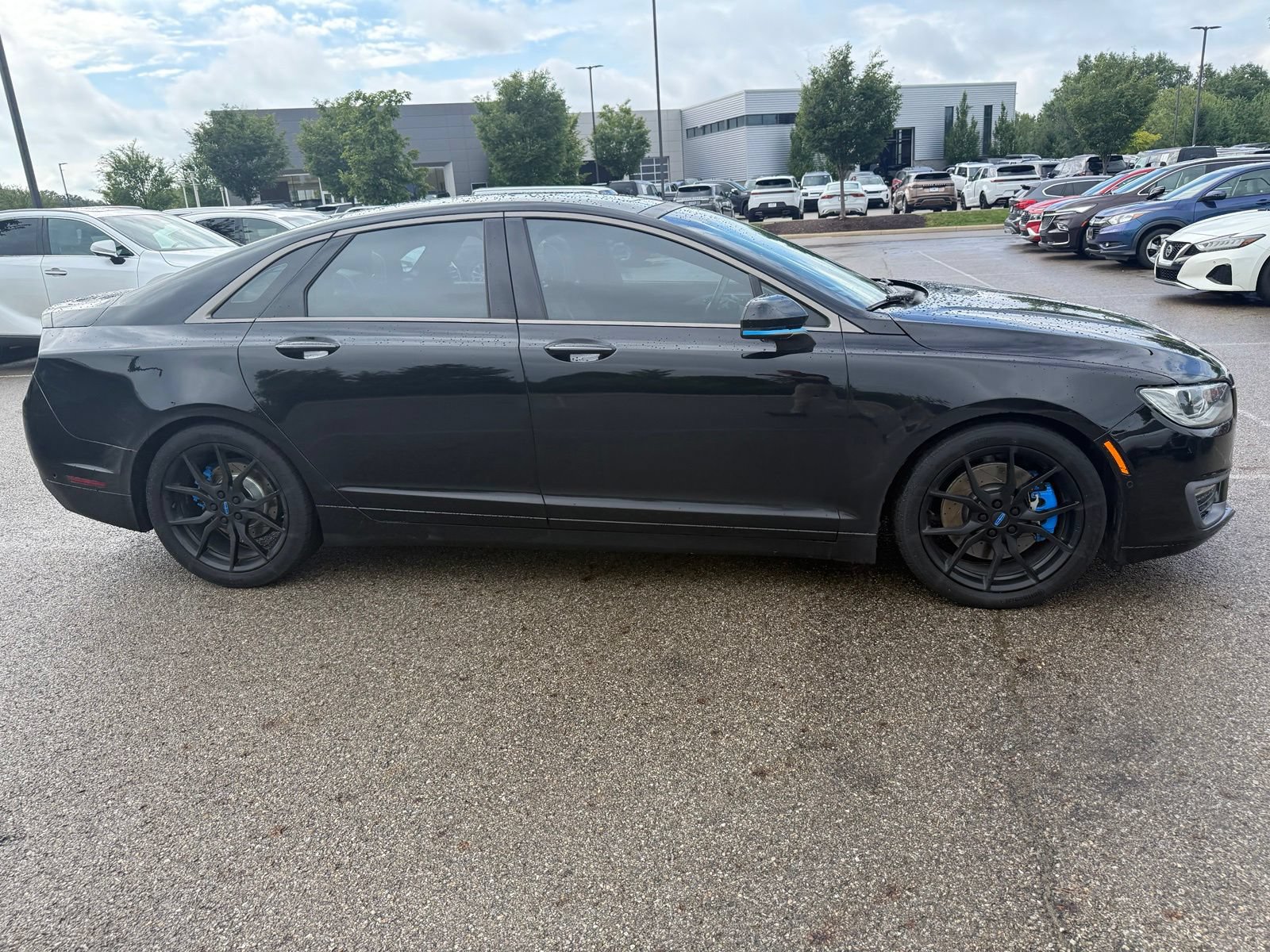 Used 2017 Lincoln MKZ Reserve w/ Luxury Package AWD/4WD image 4