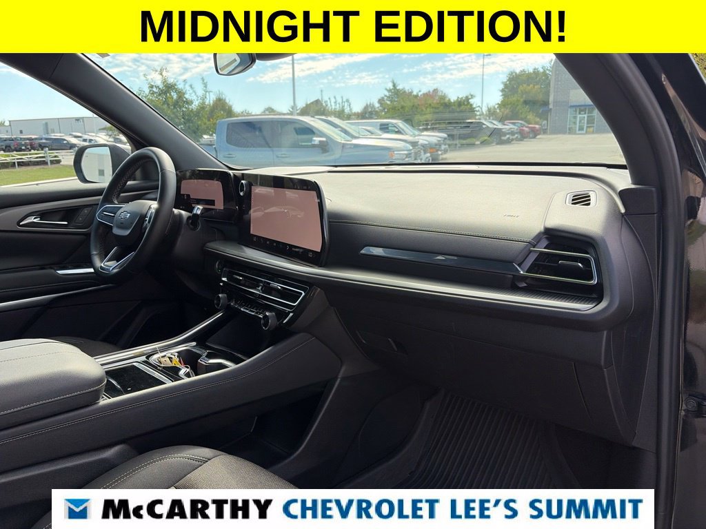 Used 2024 Chevrolet Traverse LT FWD image 26