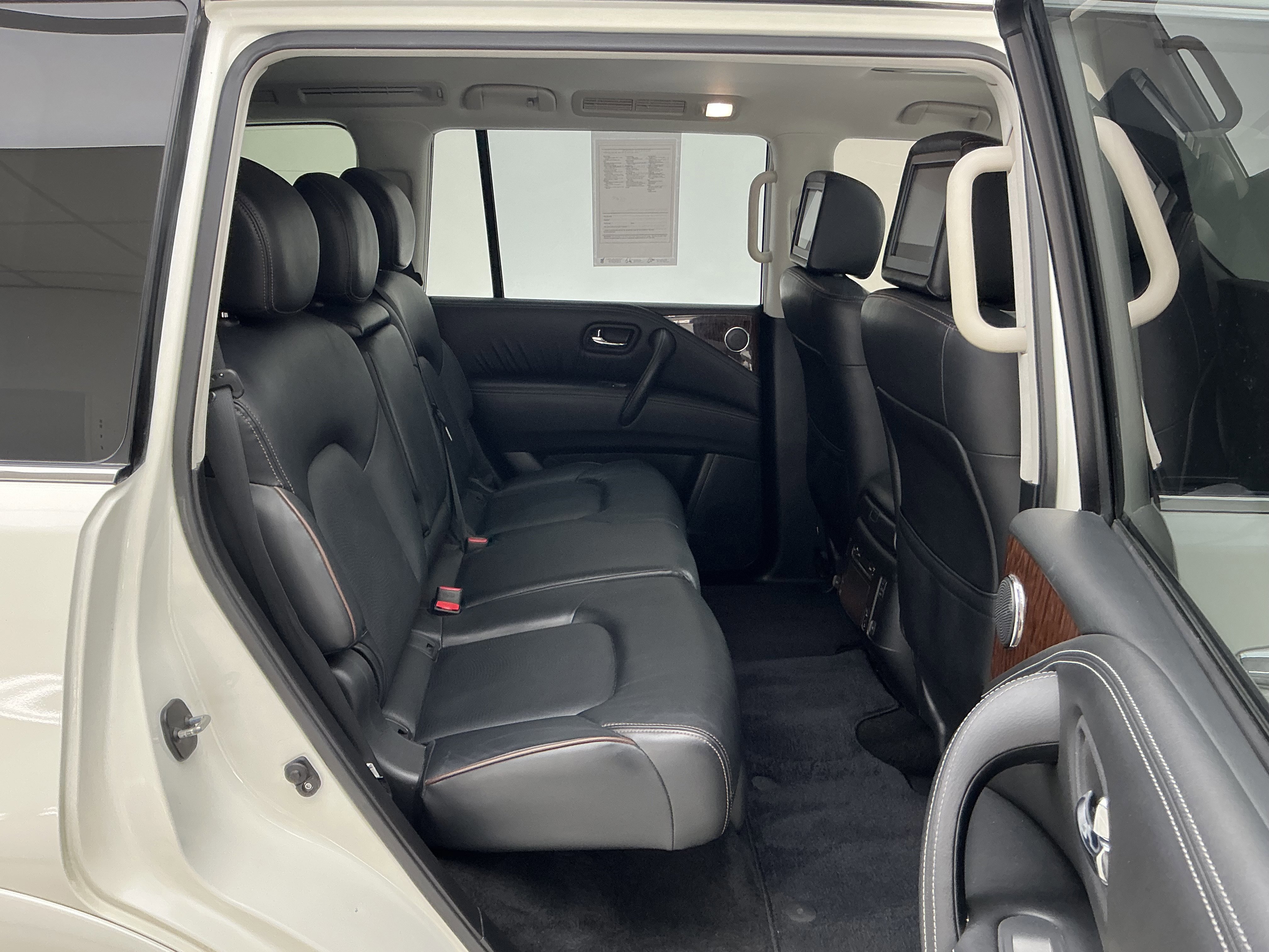 Used 2019 Nissan Armada Platinum w/ Interior Lighting Package image 22