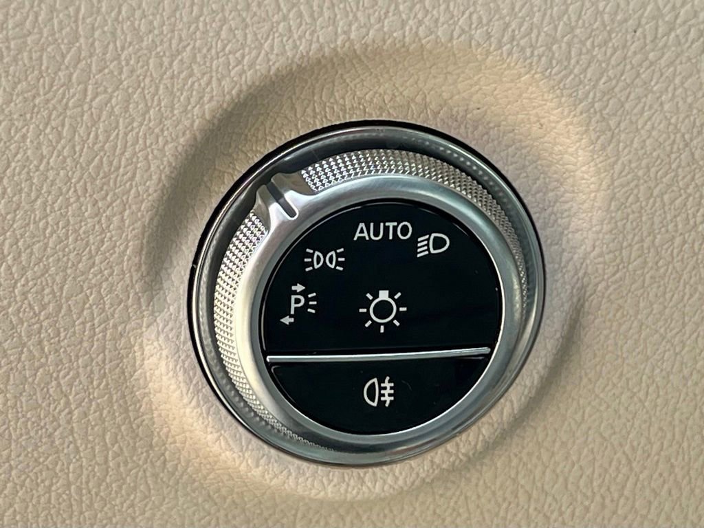 Certified 2024 Mercedes-Benz C 300 4MATIC Sedan image 37