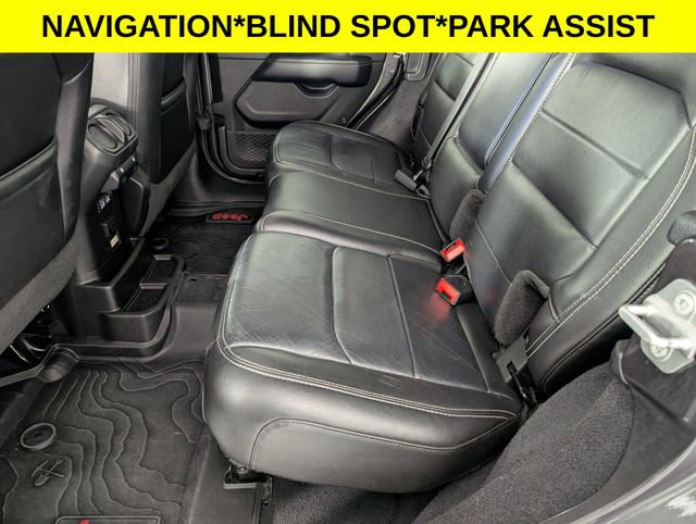 Used 2018 Jeep Wrangler Unlimited Sahara image 26