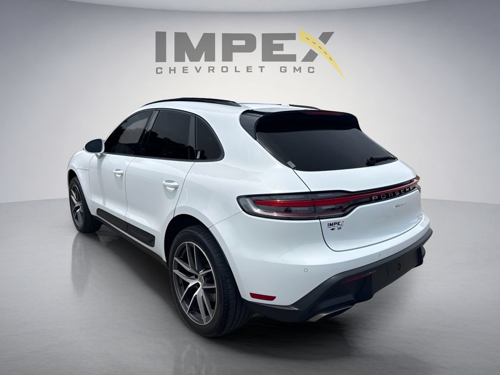 Used 2024 Porsche Macan AWD/4WD image 6