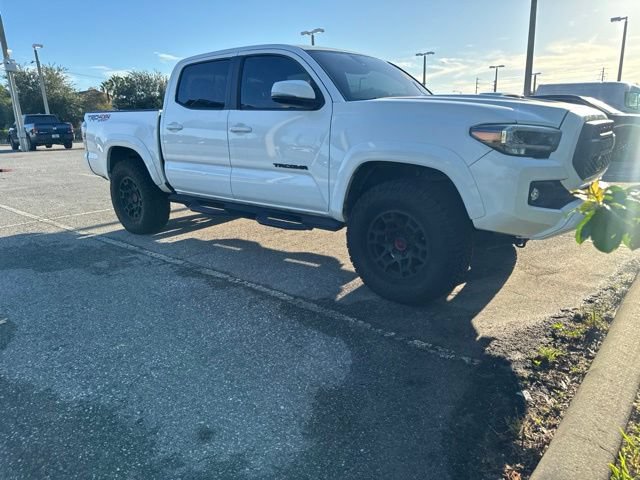 Certified 2022 Toyota Tacoma TRD Sport w/ TRD Premium Sport Package AWD/4WD image 20