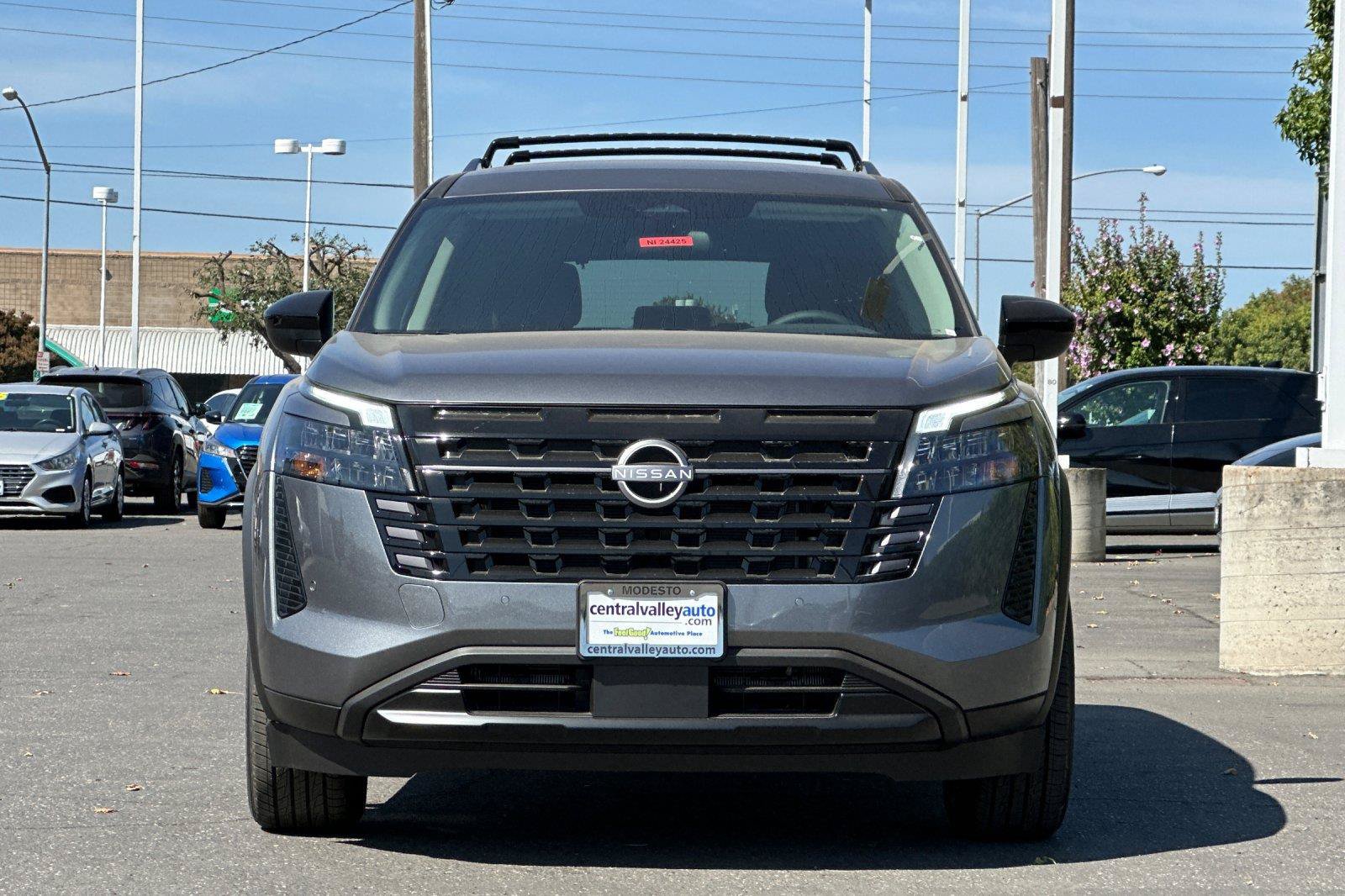New 2026 Nissan Pathfinder SV w/ Cargo Package FWD image 8