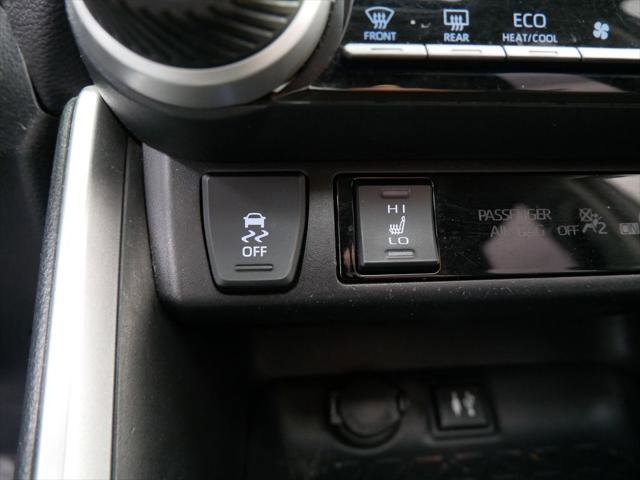 Certified 2019 Toyota RAV4 XLE w/ Convenience Package image 31