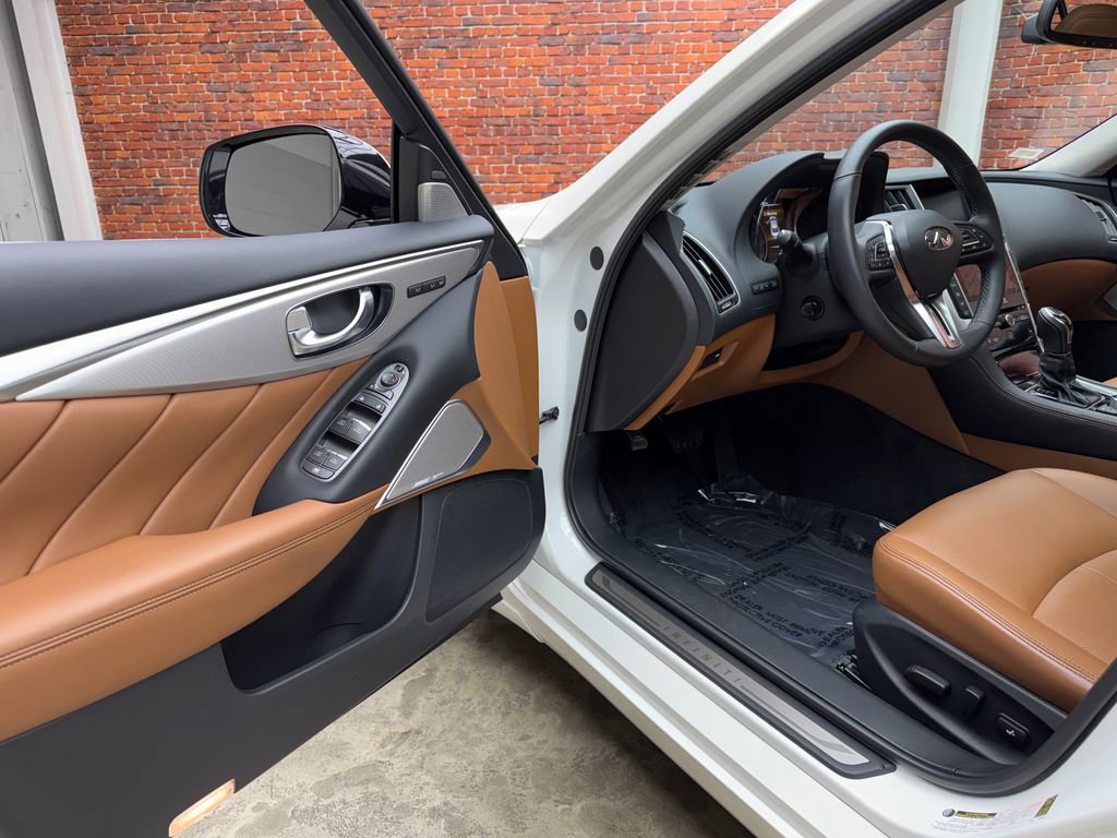 Used 2023 INFINITI Q50 Luxe w/ Cargo Package image 9