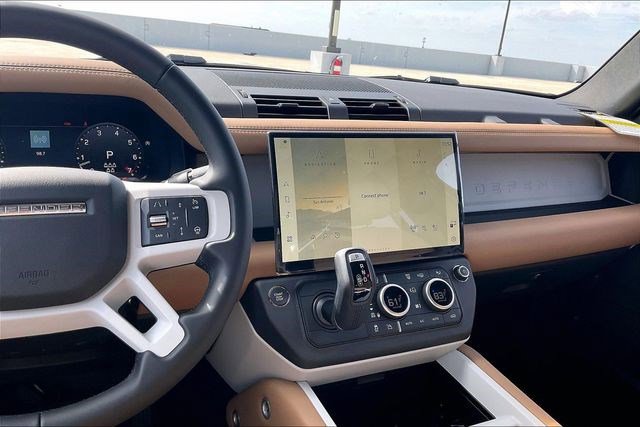New 2026 Land Rover Defender 110 X-Dynamic SE image 6