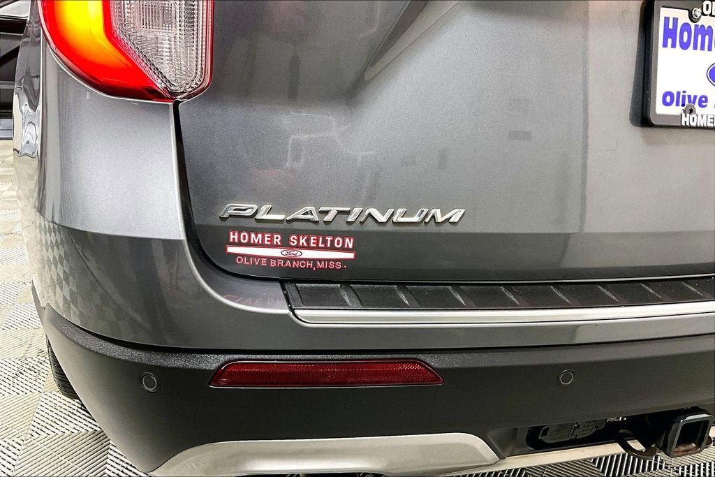 Used 2021 Ford Explorer Platinum w/ Equipment Group 601A image 14