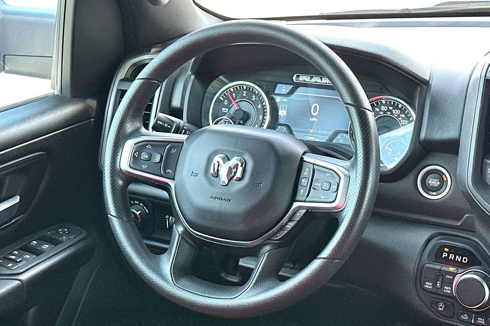 Used 2025 RAM 1500 Warlock AWD/4WD image 27