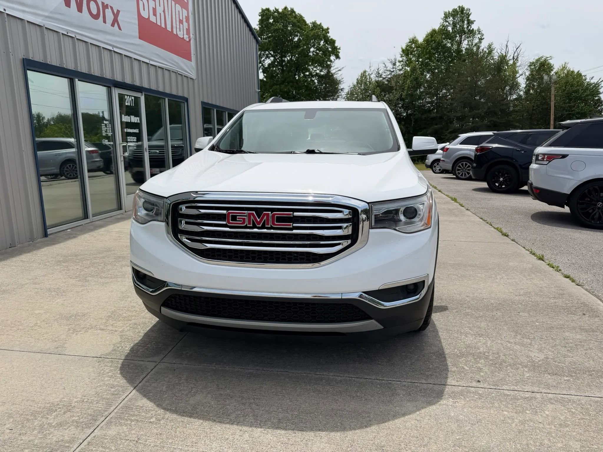 Used 2017 GMC Acadia SLE w/ Driver Alert Package I AWD/4WD image 32