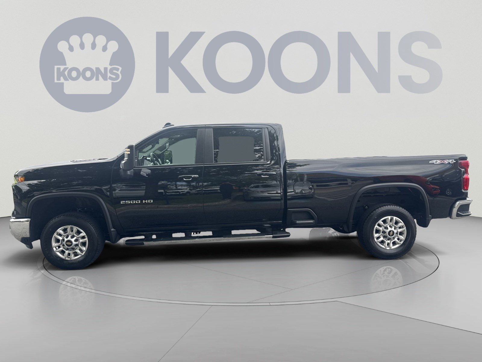 Used 2025 Chevrolet Silverado 2500 LT w/ Safety Package AWD/4WD image 2