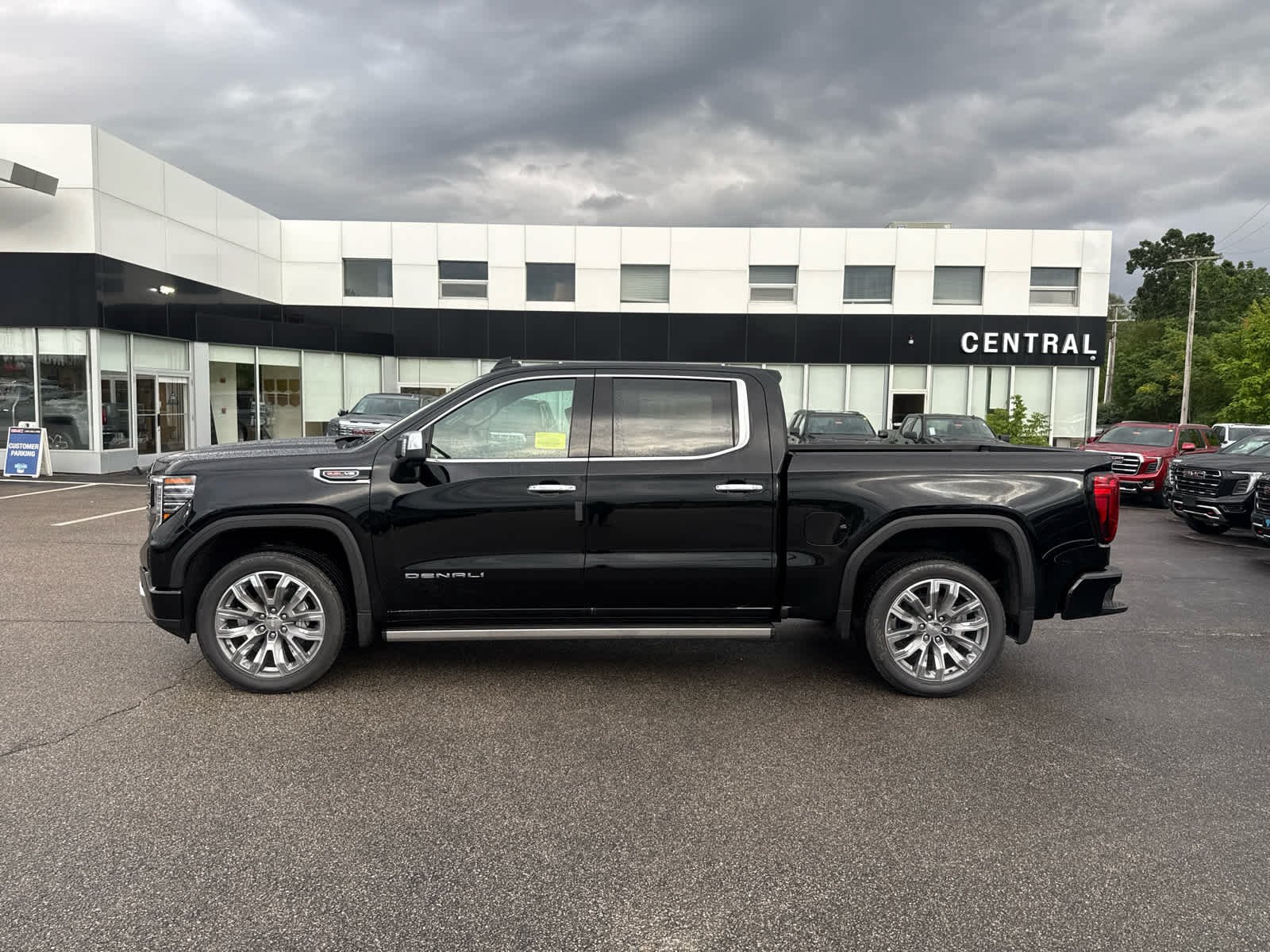 New 2026 GMC Sierra 1500 Denali AWD/4WD image 2