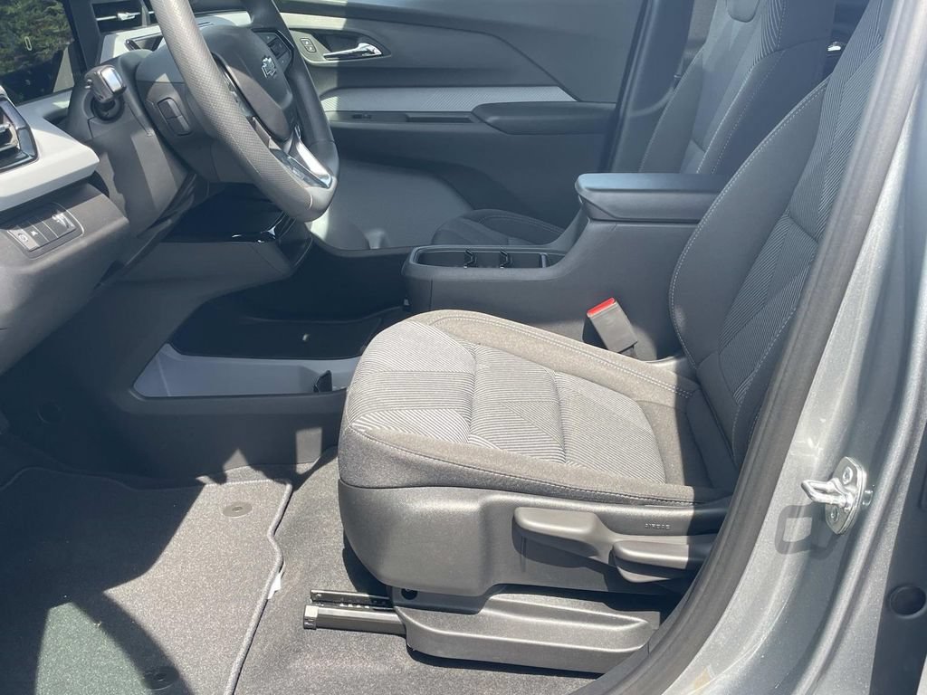 New 2027 Chevrolet Bolt LT FWD image 15