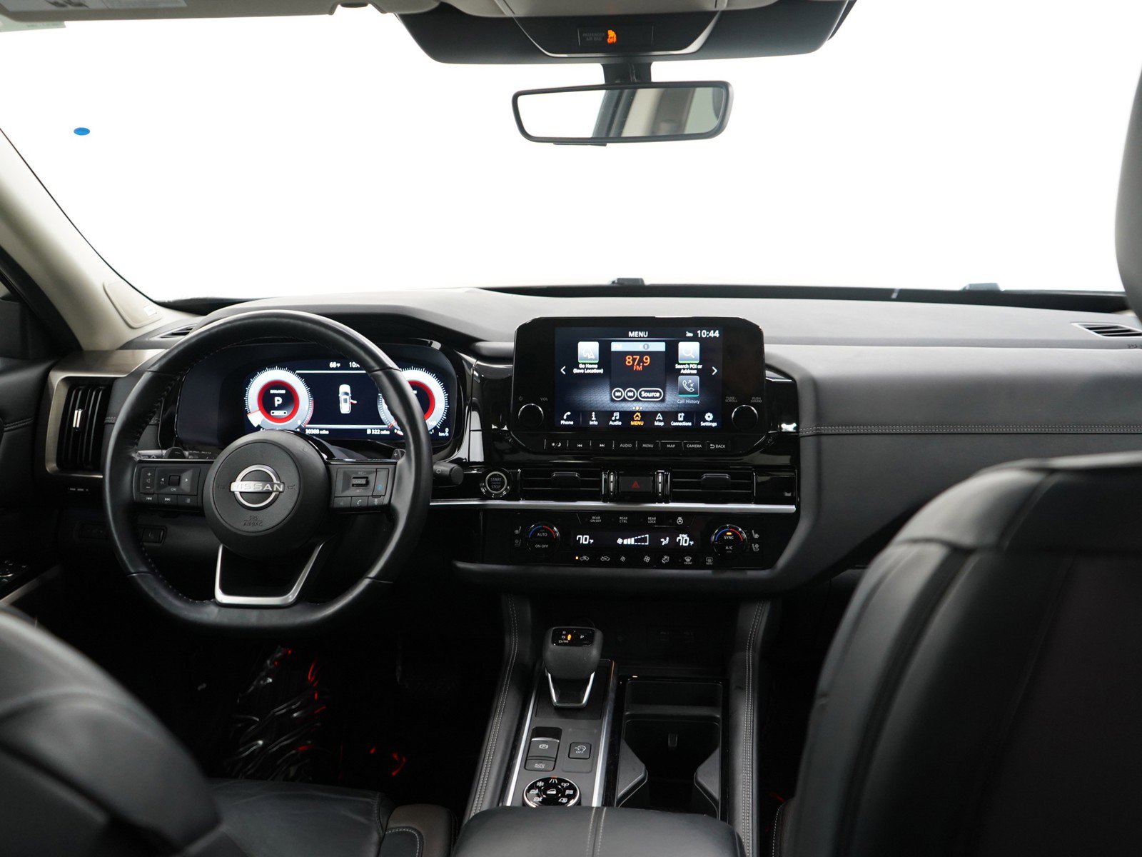 Used 2023 Nissan Pathfinder Platinum w/ Lighting Package (N92) image 13