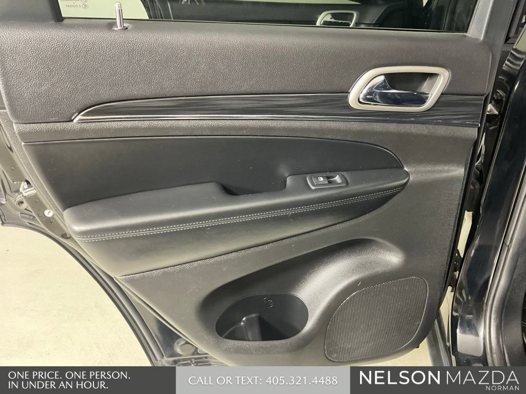 Used 2019 Jeep Grand Cherokee Limited AWD/4WD image 19
