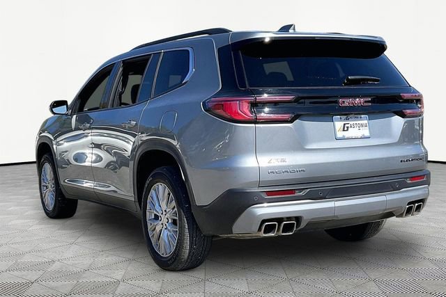 Used 2024 GMC Acadia Elevation w/ Luxury Package image 4