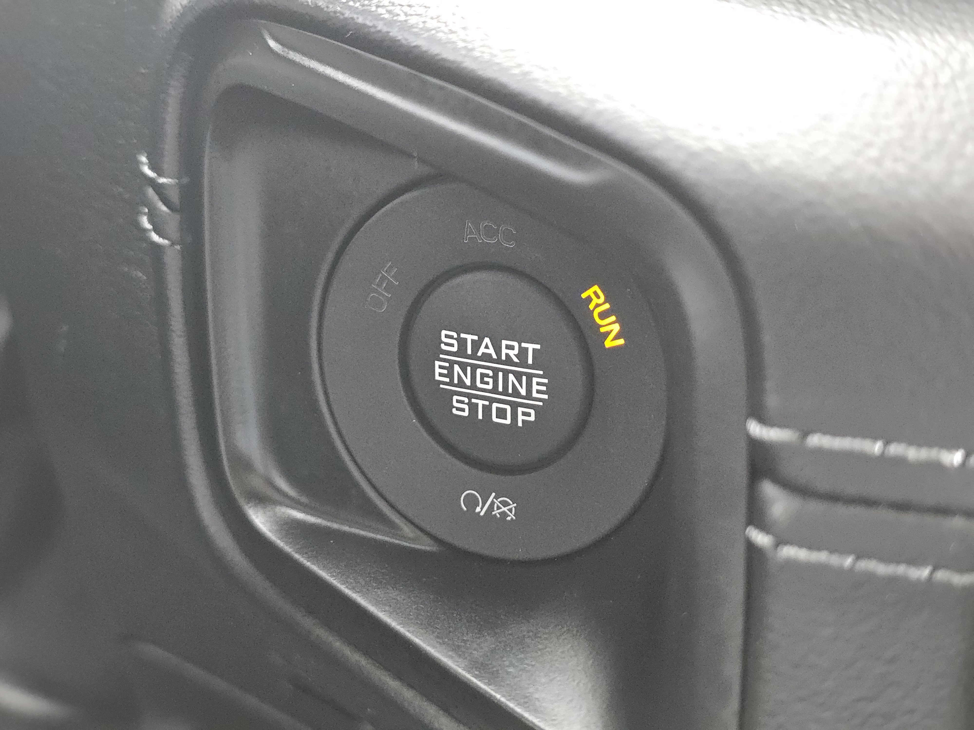 Used 2025 Jeep Wrangler Unlimited Sahara AWD/4WD image 27