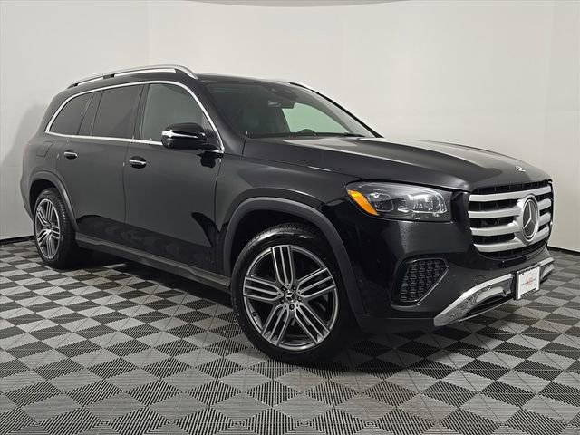 Certified 2025 Mercedes-Benz GLS 450 4MATIC image 9