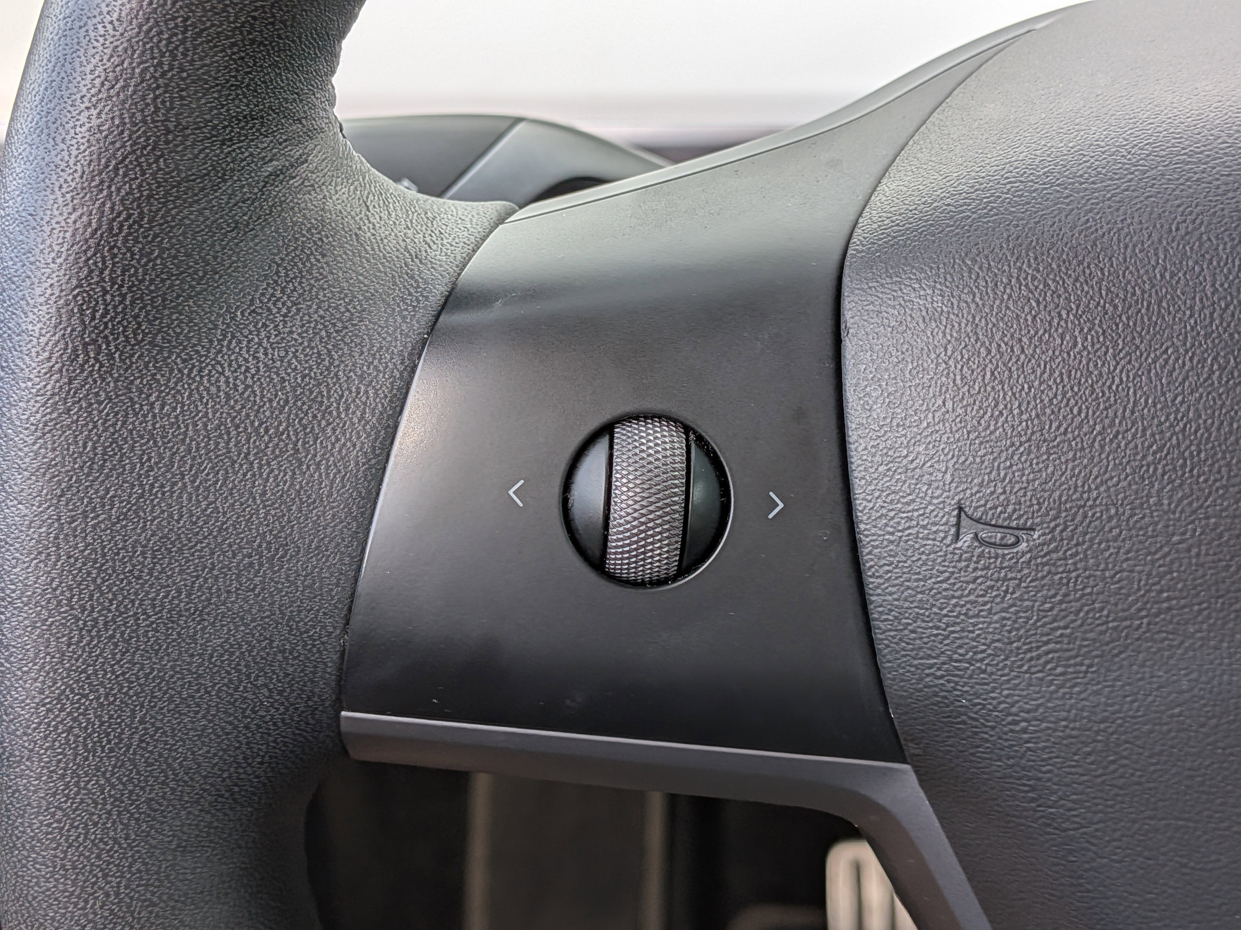 Used 2022 Tesla Model Y Performance image 26