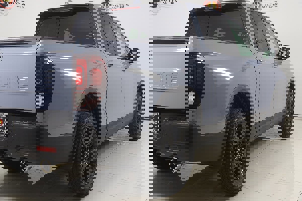 Used 2025 Honda Ridgeline Black Edition image 40