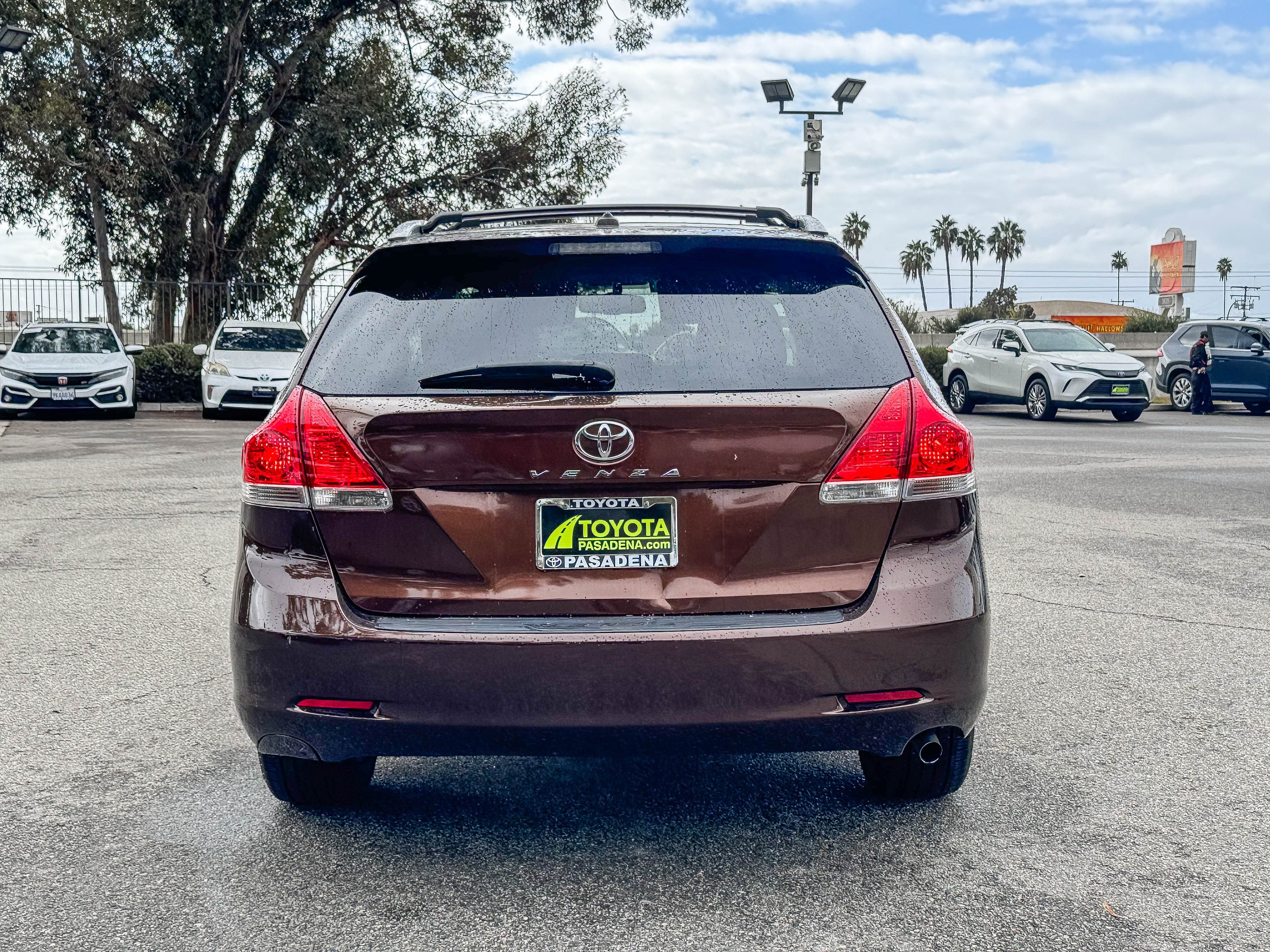 Used 2010 Toyota Venza FWD image 7