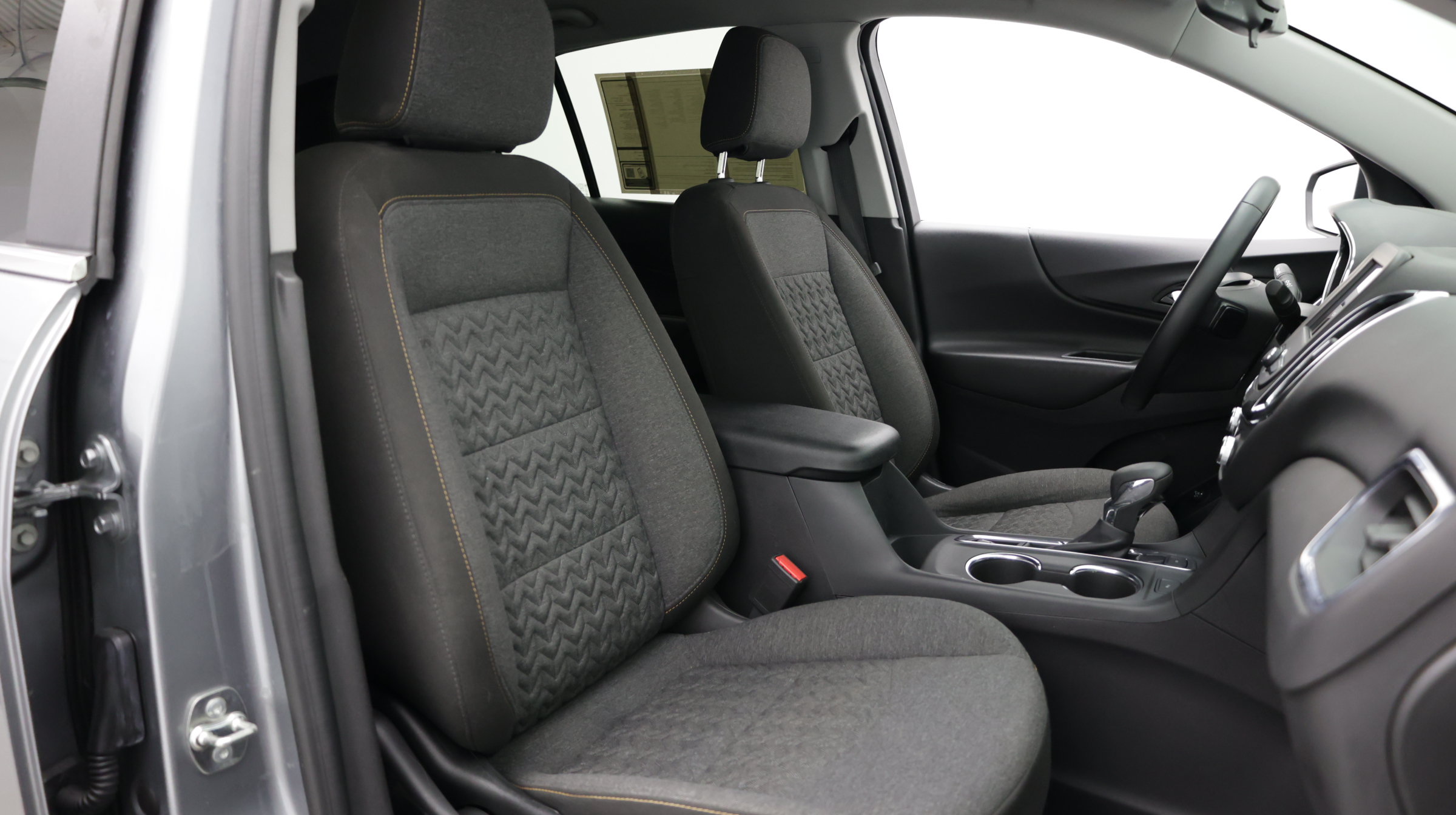 Used 2024 Chevrolet Equinox LT AWD/4WD image 40