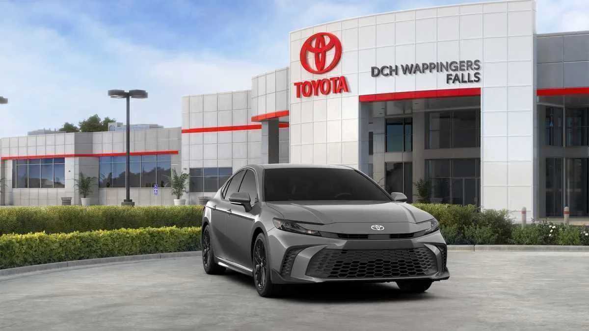New 2026 Toyota Camry SE AWD/4WD image 18